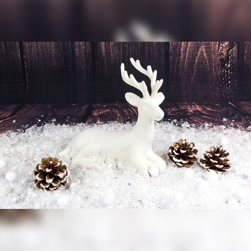 Jeleń rozm. 9,5 cm x 15 cm x 18 cm